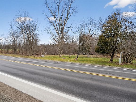 5th image of 680 N Territorial Rd W