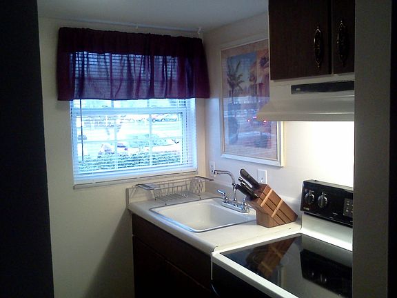 5th image of 8360 12th St N APT A