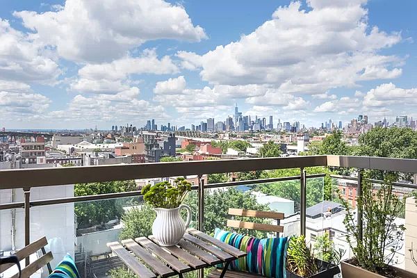 1st image of 500 4th Ave APT 7L