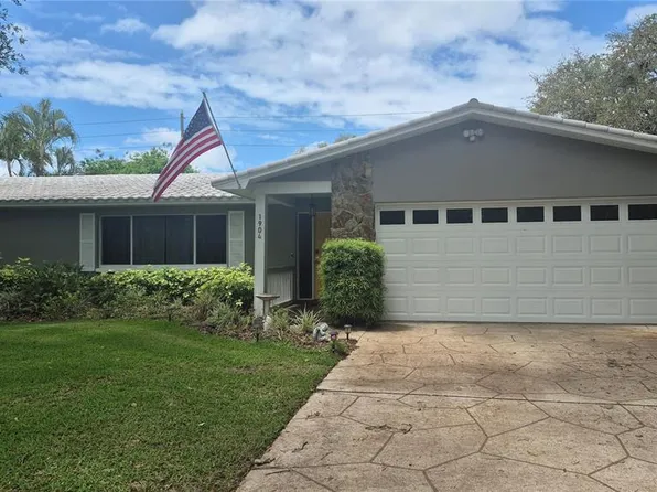 1904 Granada Ct, Clearwater, FL 33764