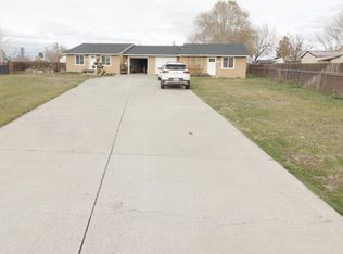 213 E Sage Ln, Culver, OR 97734