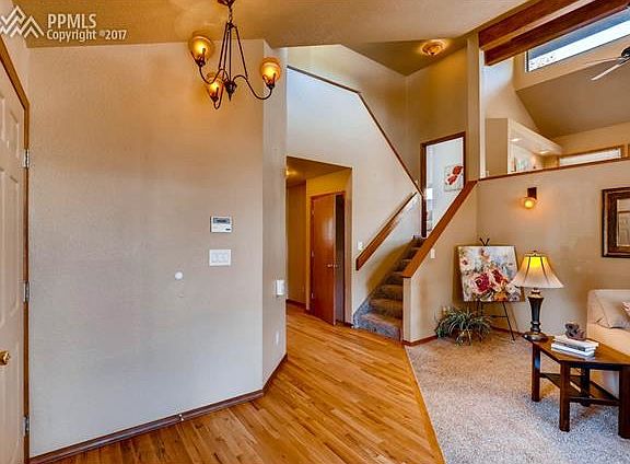 5th image of 3215 Regent Dr