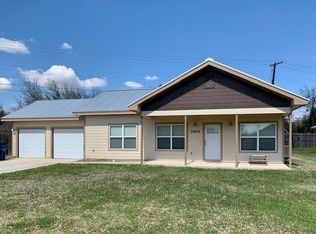 3402 Crystal Cir, Taylor, TX 76574