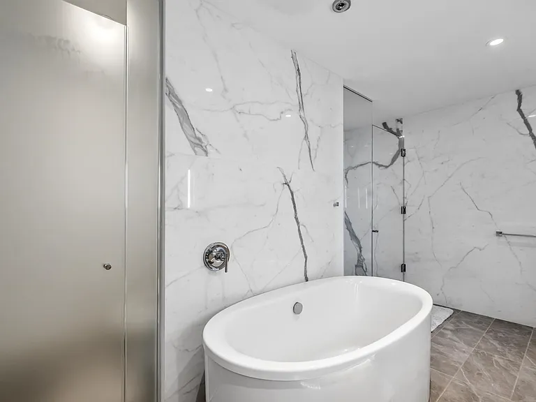 800 Avenue At Port Imperial #7030 — Photo 17