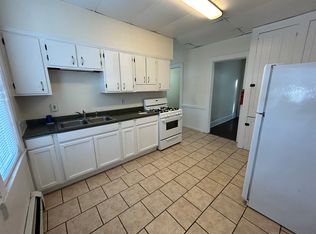 216 W Center St, Canastota, NY 13032