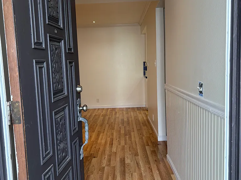 49 Mission Plaza Dr — Photo 3