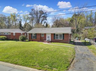 4141 Westcliff Dr, Charlotte, NC 28208