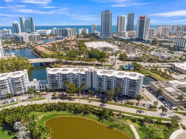 200 Diplomat Parkway #323, Hallandale Beach, FL 33009