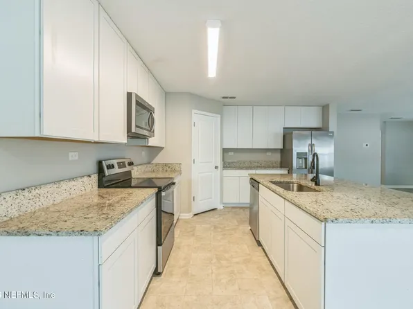 4926 MORNING RISE Circle, Jacksonville, FL 32218