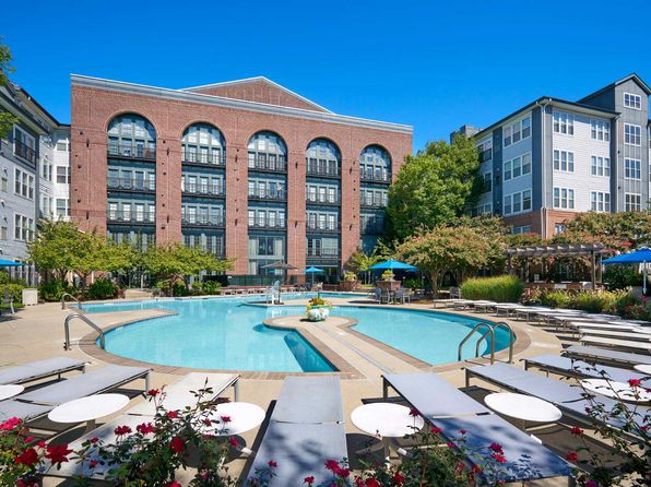 5575 Vincent Gate Ter #7406