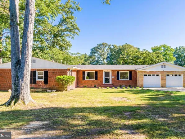 4101 Augustine St, Alexandria, VA 22309
