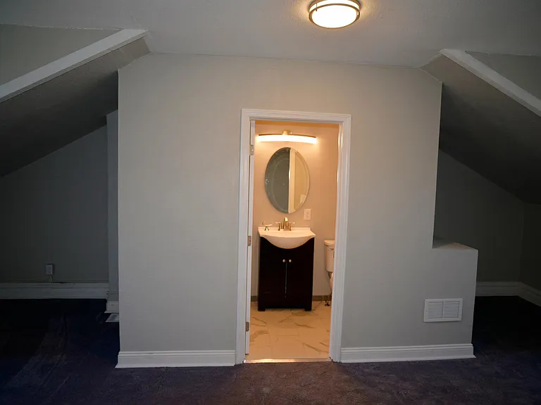 467 Taylor St — Photo 15