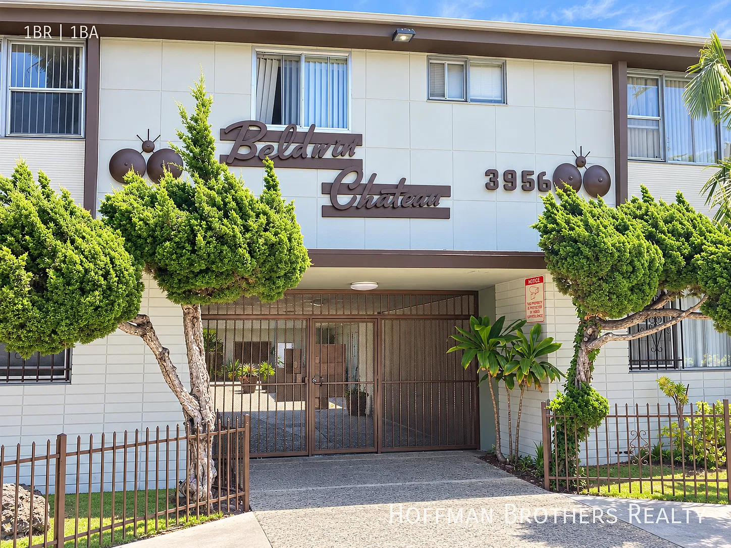 1,645 Off** Top-Floor 1BR with Stainless Steel Appliances, Updated Kitchen & Secured Entry! — Photo 3