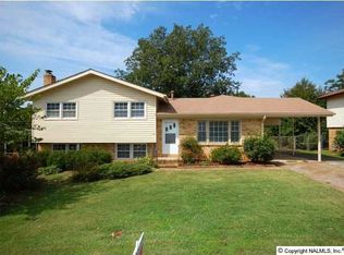 3212 Cerro Vista St SW, Huntsville, AL 35805