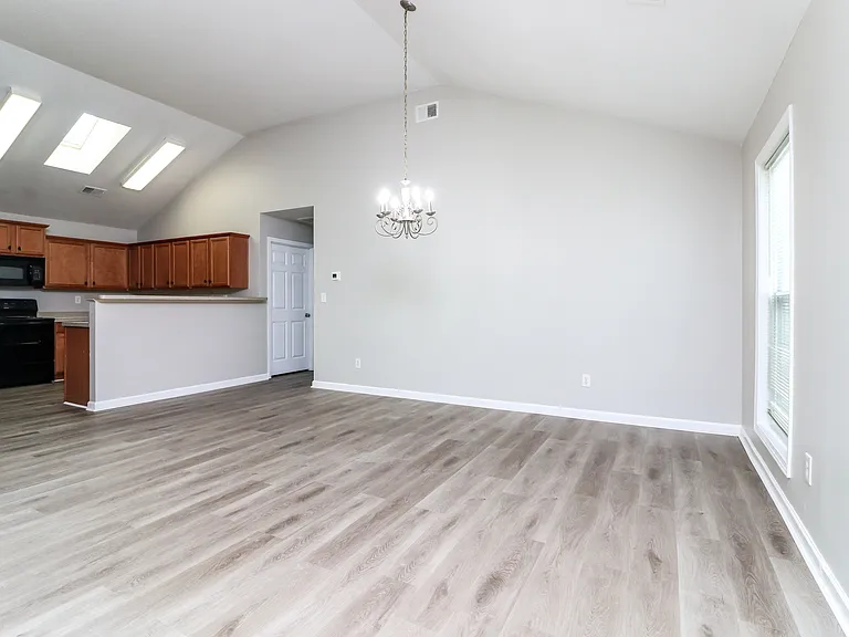 38 Luwanda Trl — Photo 6