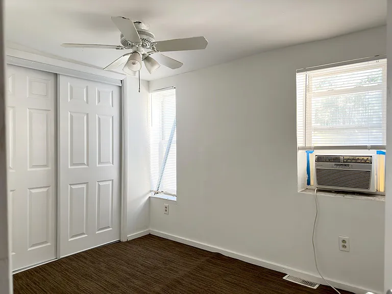 1026 S Cleveland St — Photo 18