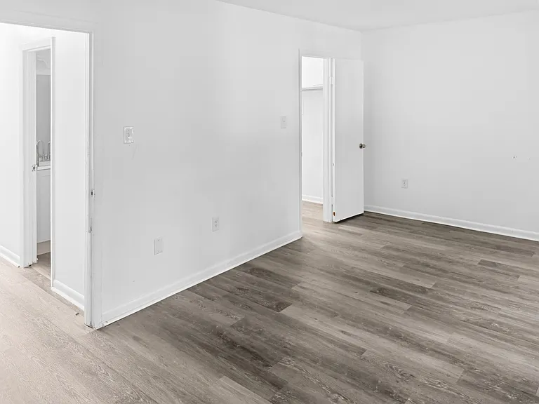 527 Tibet Ave #B14 — Photo 6