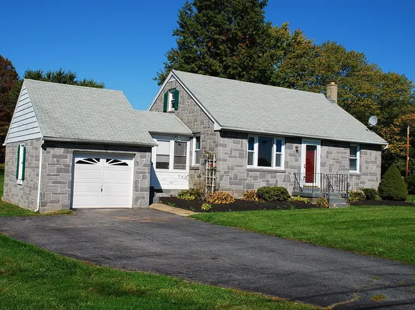 671 N Lewis Rd, Royersford, PA 19468