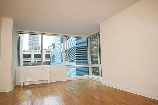 Rented by BLU Real Estate | media 39