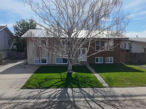 508 W 3rd St N, Vauxhall, AB T0K 2K0
