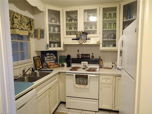 5th image of 311 Salisbury St APT 20