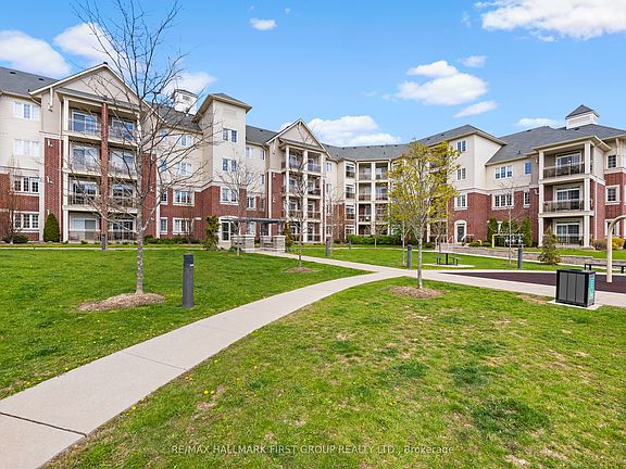 2nd image of 80 Aspen Springs Dr Unit 111