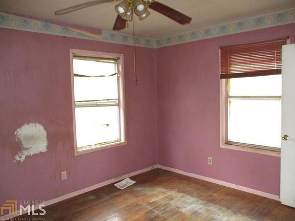 4th image of 854 Cascade Dr