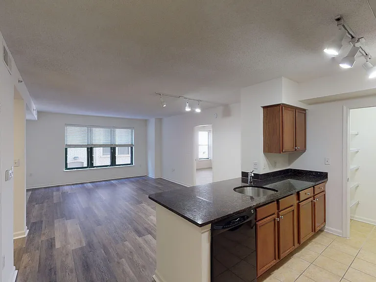 1301 Thomas Circle — Photo 109