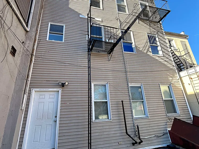 627 Mamaroneck Ave — Photo 6