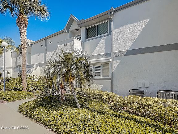 2nd image of 438 Beach Park Ln #V180