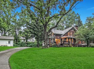 808 N Waverly Rd, Chesterton, IN 46304