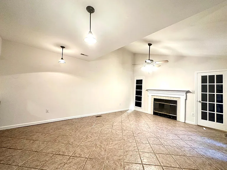 20322 Butterwick Way — Photo 6