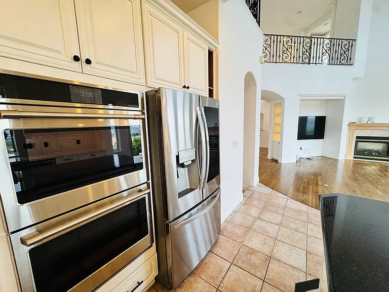 4690 Aberfeldy Rd — Photo 33