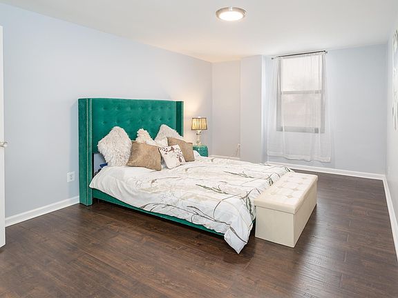 5th image of 4600 Duke St Suite 302