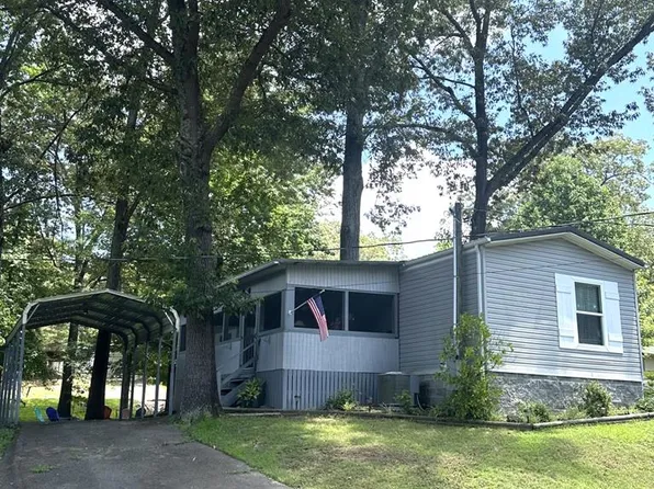 65 Tamworth Dr, Springville, TN 38256