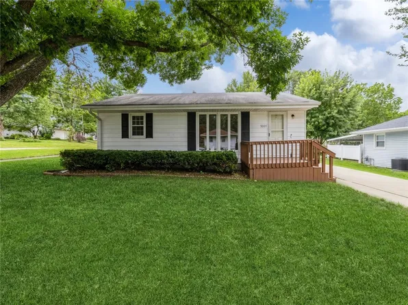 1001 W Boston Ave, Indianola, IA 50125