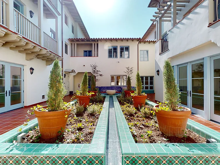 Parkview Pasadena Apartments - Luxury apartments in the Playhouse District — Photo 14