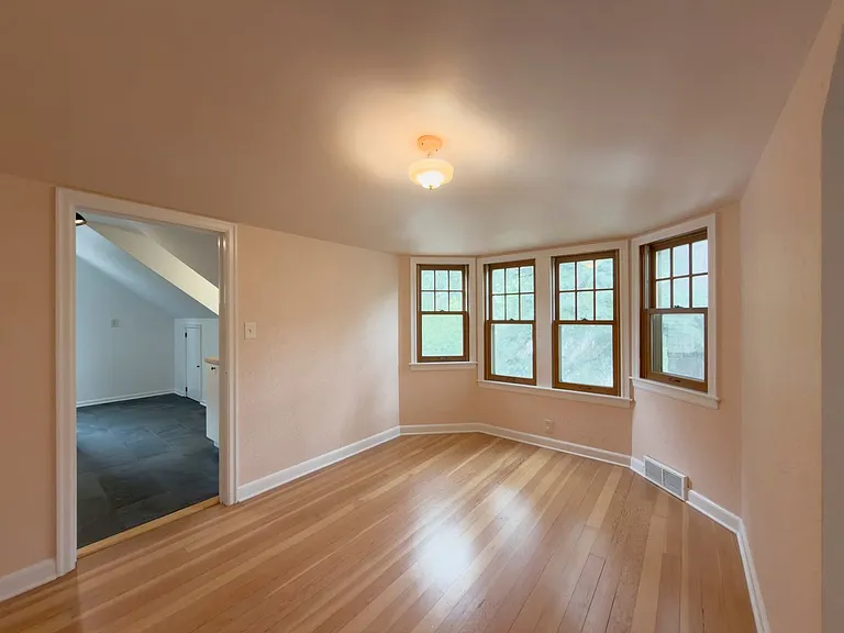 5000 Cedar Ave S — Photo 8