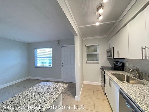 5th image of 1045 Cocoanut Ave Unit 209