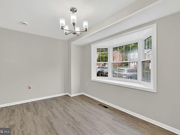3rd image of 7419 Larne Ln
