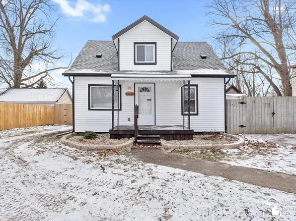 25255 Charles St, Taylor, MI 48180