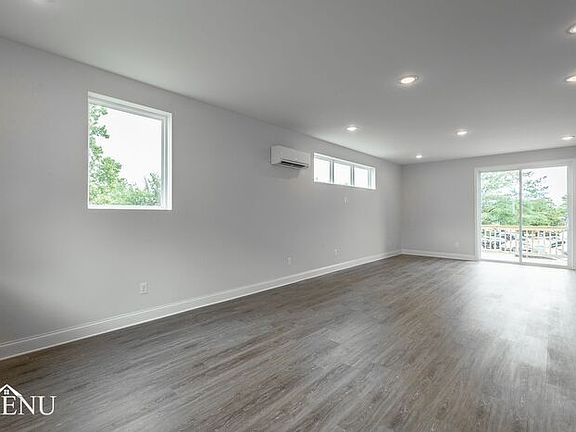 5th image of 5733 Sofias Cir