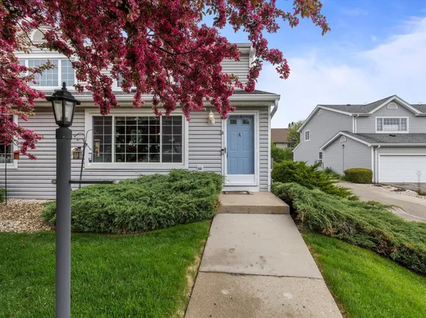 10096 West Whitnall Edge DRIVE #A, Franklin, WI 53132