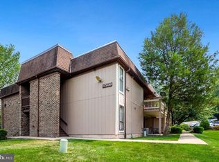 8509 Barrington Ct UNIT B, Springfield, VA 22152