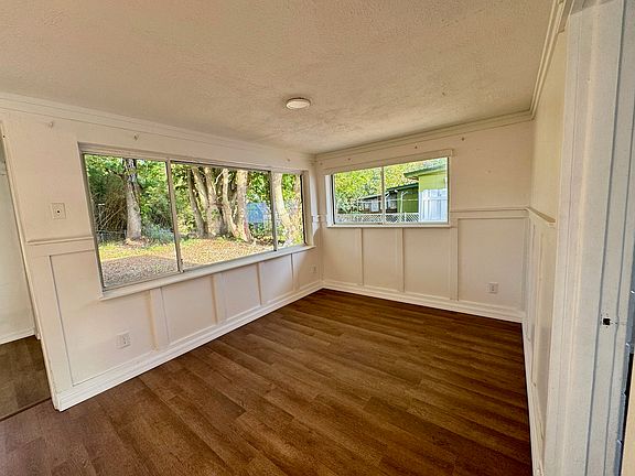 3rd image of 275 N Hilltop Dr #275