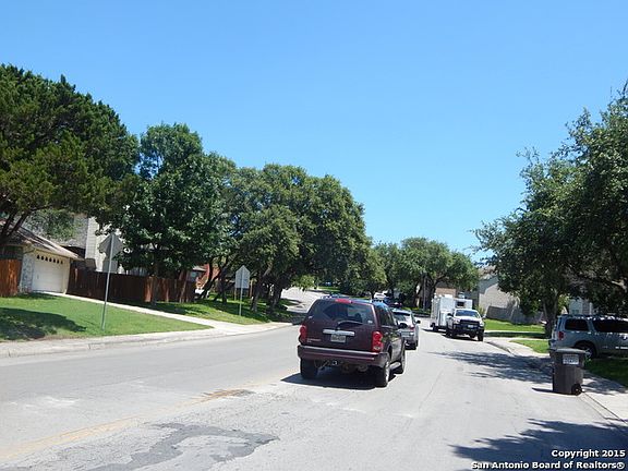 3rd image of 11082 Cedar Park