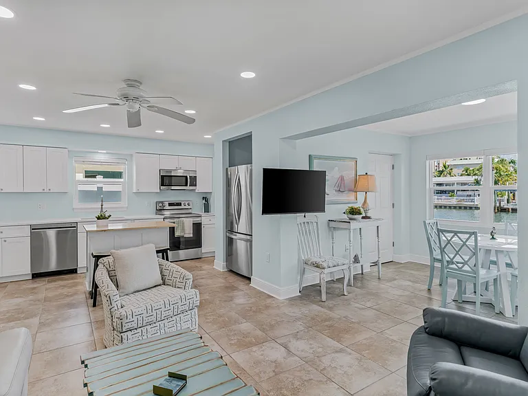 14827 N Bayshore Dr — Photo 10