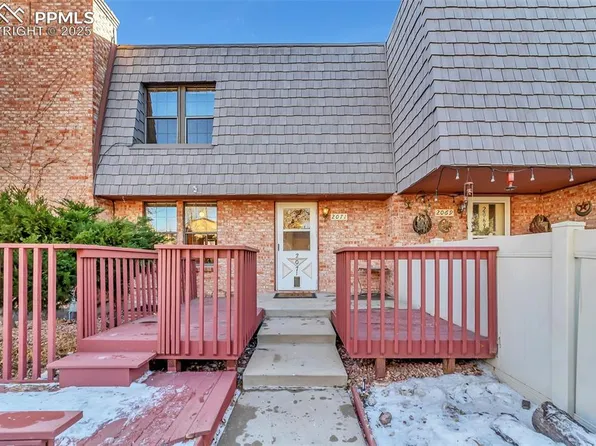 2071 Sussex Ln, Colorado Springs, CO 80909
