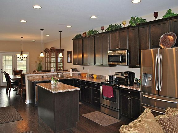 3rd image of 2736 Silent Springs Ln