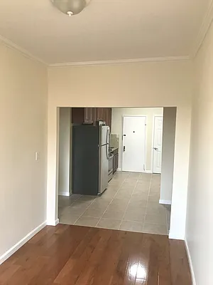 Rented by Amorelli Realty | media 7